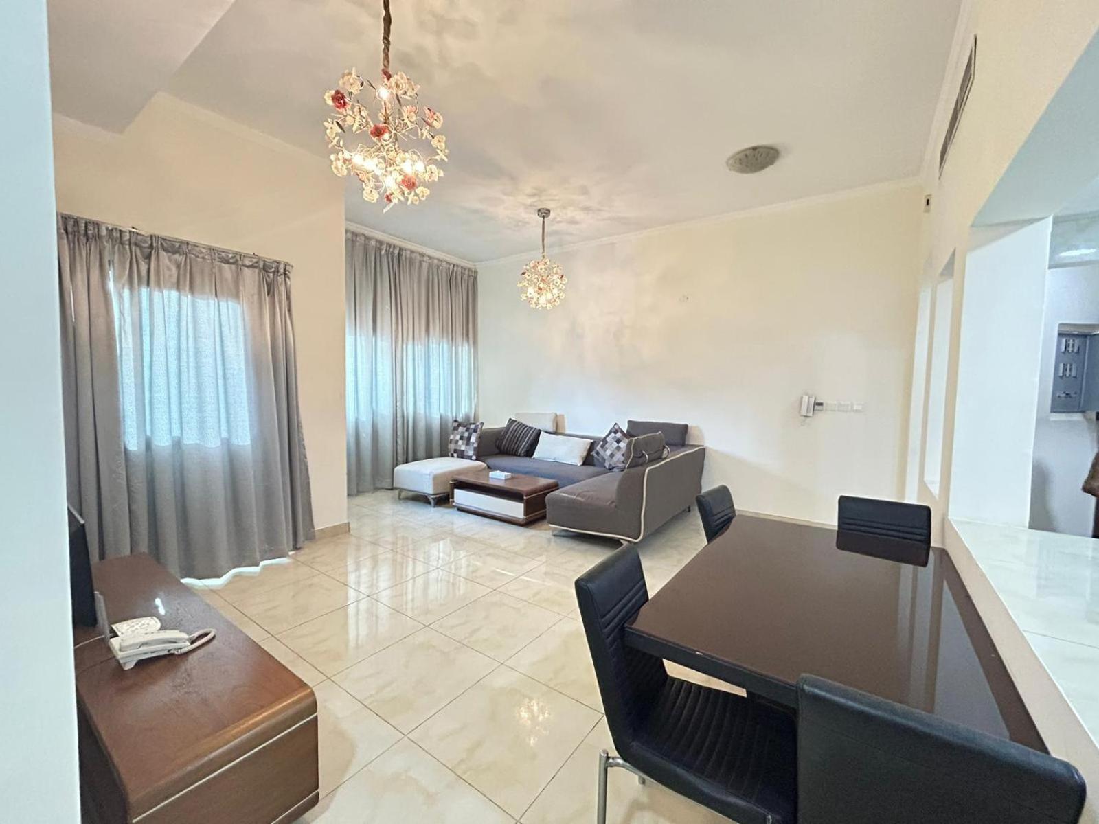 Al Hayat Suites Apartment Manama Extérieur photo