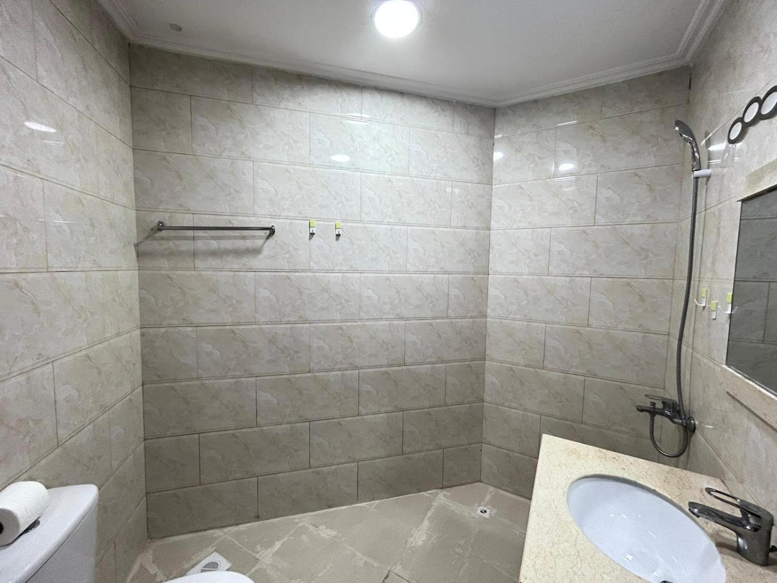 Al Hayat Suites Apartment Manama Extérieur photo