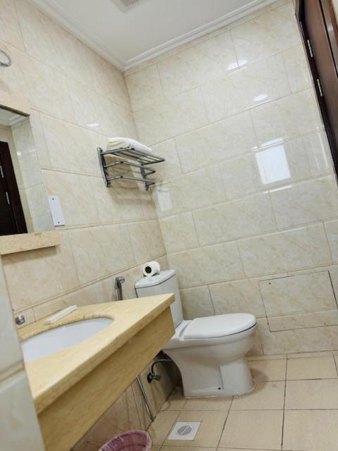 Al Hayat Suites Apartment Manama Extérieur photo